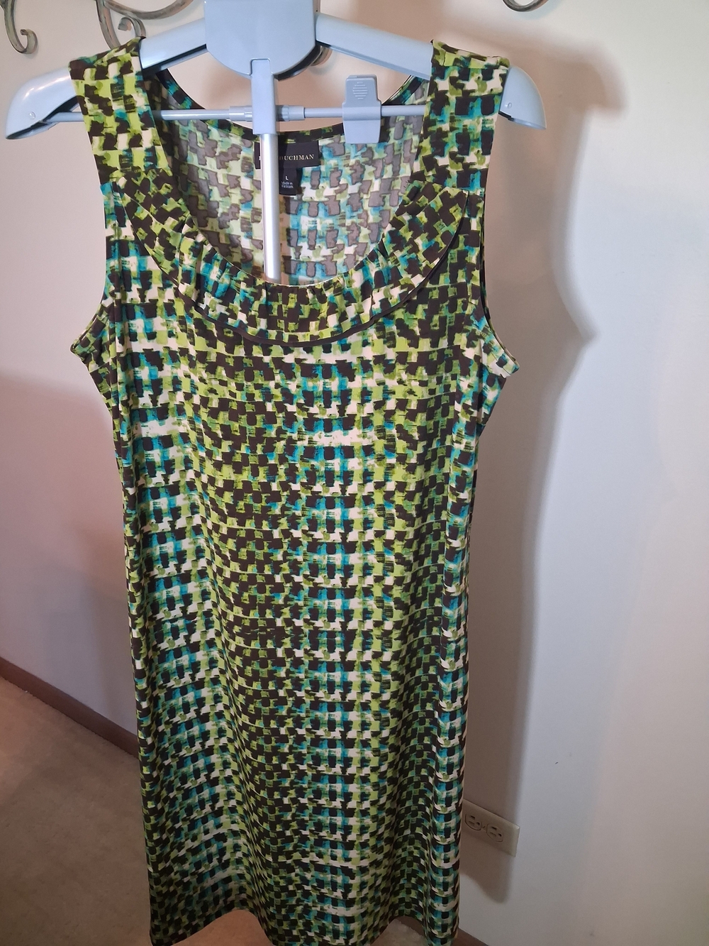 Dana Buchman Green Patterned Sleeveless Shift Dress